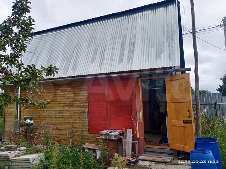 Дом 39 м² на участке 2,8 сот.