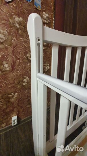 Детская кроватка с маятником белая гандылян моника