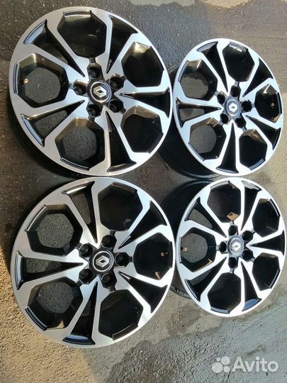 17 Почти новые оригинальные диски Renault arkana