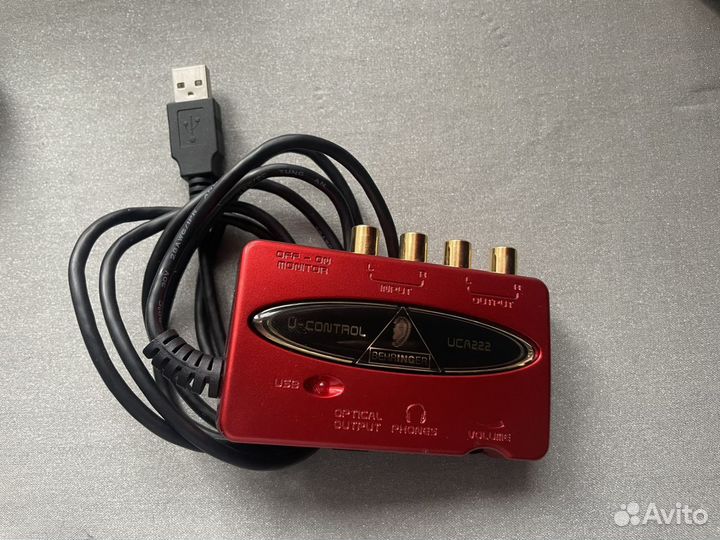 Аудиоинтерфейс behringer USA222