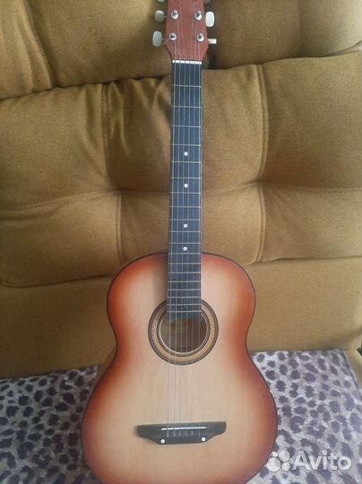 Акустическая гитара