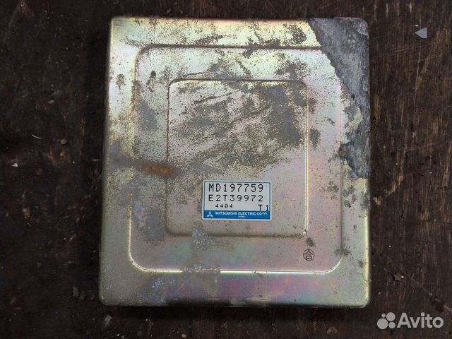 Эбу Mitsubishi pajero 2 md197759