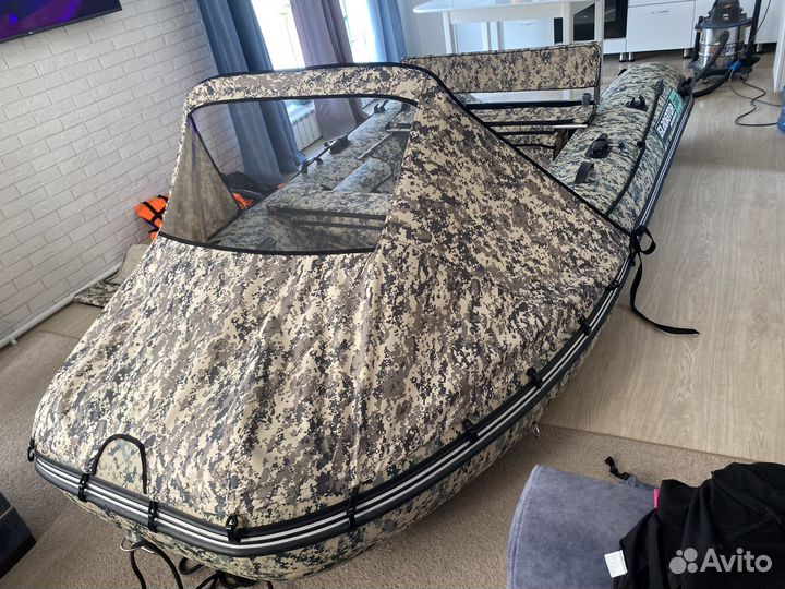 Лодка Gladiator E380 pro Camo