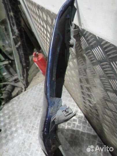 Крыло Megane 2 (03-09) пер R б\у с дефектом (арт. 7701477187)