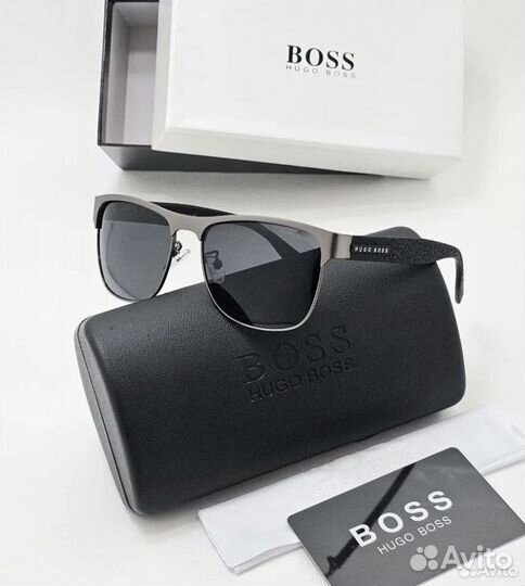 Солнцезащитные очки hugo boss