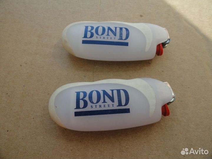 Bond футляры для Bic. выпуск 90-ые. 2 шт