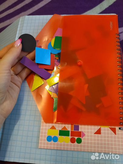 Магнитная книга база игрушек