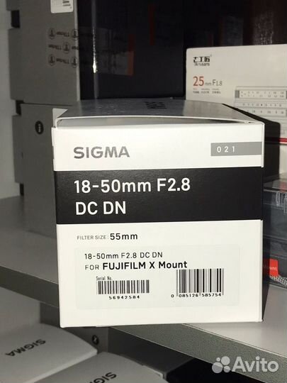 Объектив Sigma AF 18-50mm f/2.8 DC DN Fujifilm