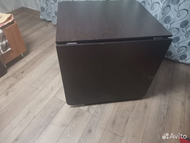 Стол раскладной с полками