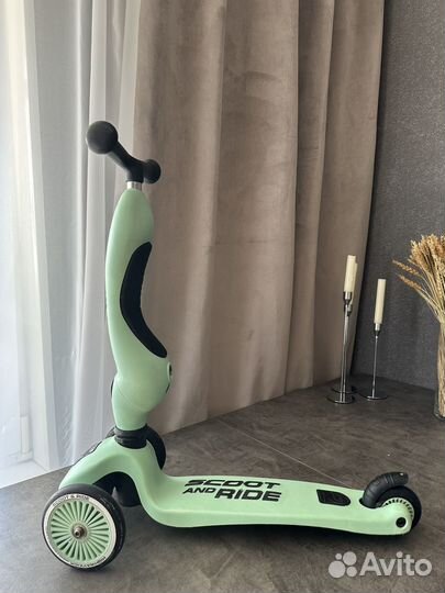 Самокат беговел scoot and ride