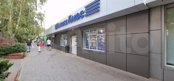 Здание с сетевым арендатором, 140 м²