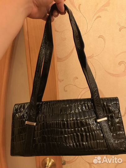 Сумка из натуральной кожи лаковая