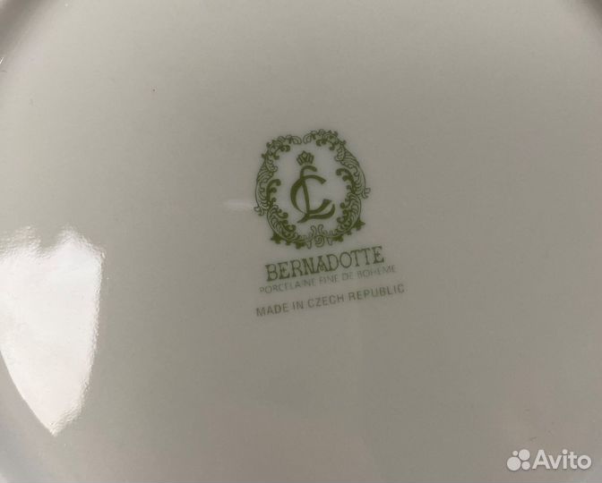 Салатник квадратный «Гуси» 16см. фарфор. Чехия