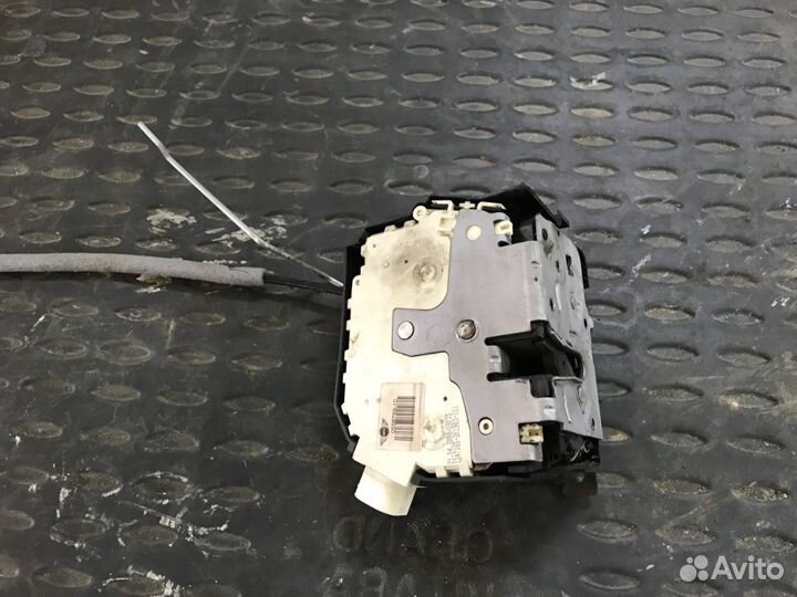 Замок двери передней правой для Mini R56
