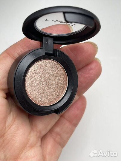 Тени для век MAC