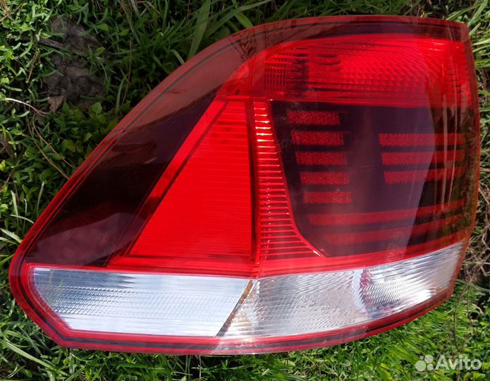 Задний левый фонарь VW Polo sedan rest