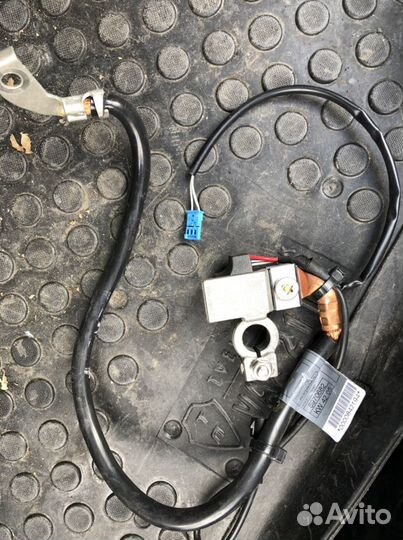 Минусовая клемма