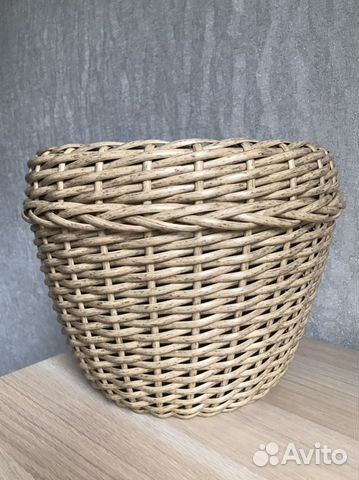 Кашпо из ротанга