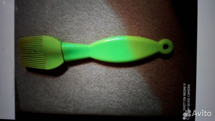 Салатник,лопатка,кисточка