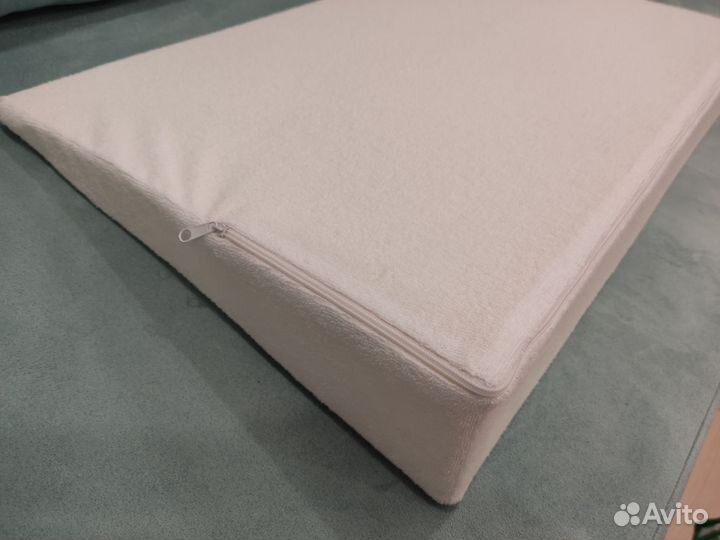 Клиновидная подушка для малышей Relax baby