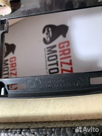 Обшивка потолка Volkswagen Golf 1K BSE 2008