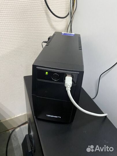 Блок беспербойного питания Ippon Back Basic 1050S