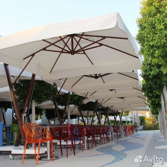 Уличный зонт для кафе 3 х 3 на боковой опоре