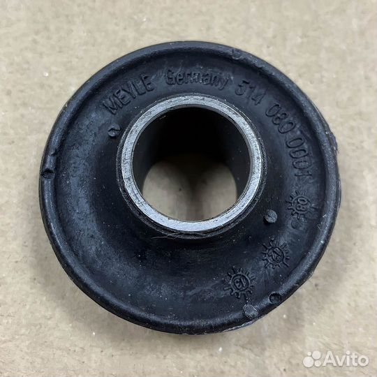 Сайлентблок рычага Volvo 740