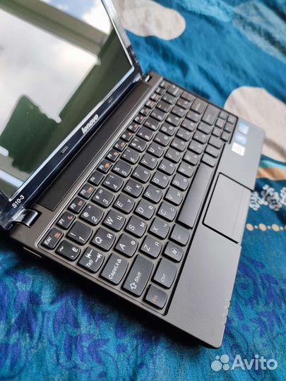 Нетбук Lenovo в состоянии нового