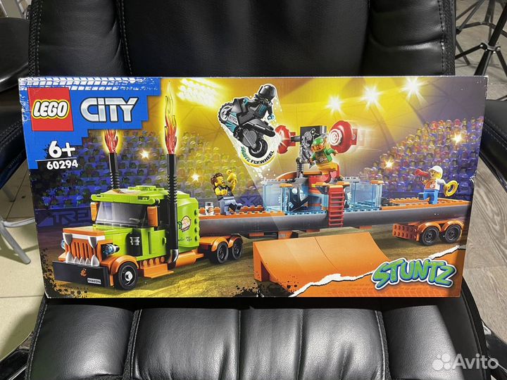 Детские игрушки Lego 76904 новые