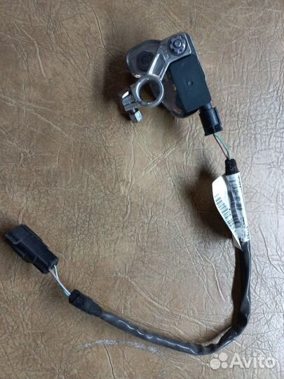 Клемма минус (Land Rover Range Rover Evoque)