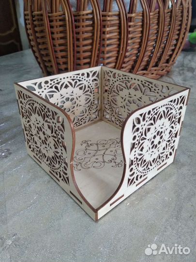 Салфетница резная