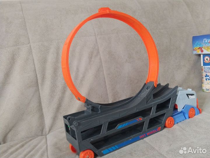 Hot wheels автовоз