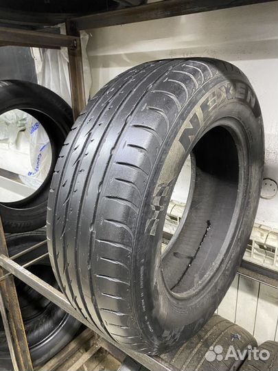 Nexen N8000 235/65 R17 104H