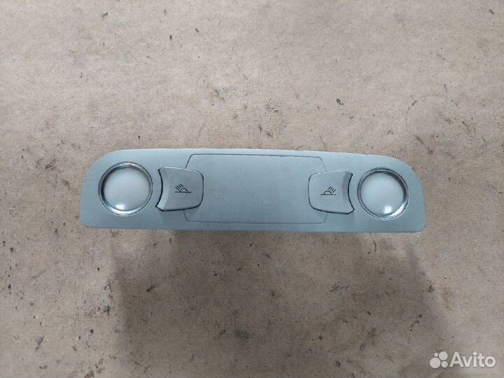 Плафон салонный задний Audi A6 C6