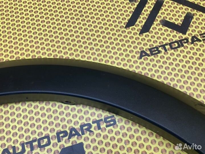 Молдинг на крыло передний правый Renault Logan