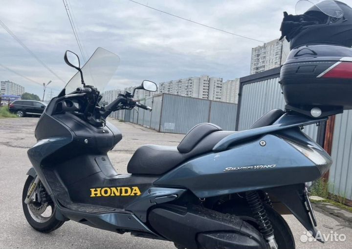 Honda silver wing 600