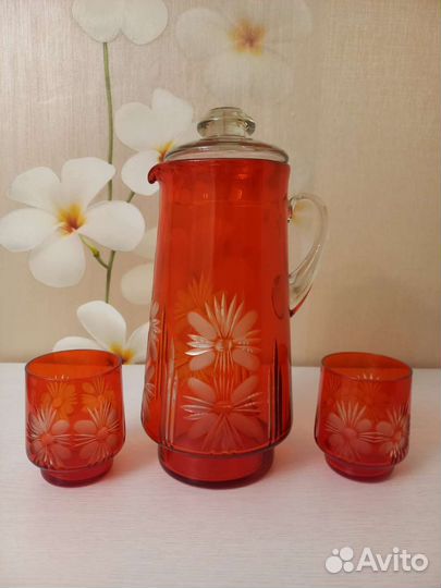 Кувшин+ 2 стакана. Авито доставкой не пересылаю