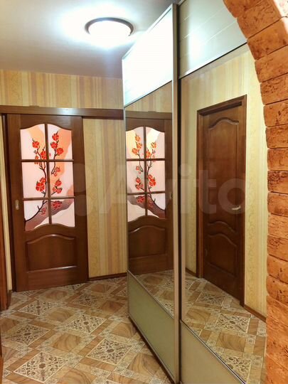 3-к. квартира, 93 м², 4/10 эт.