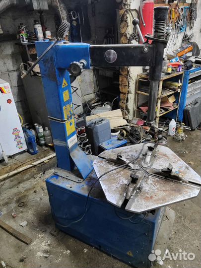 Шиномонтажный станок