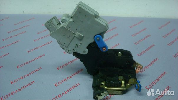 Nissan 80503-BM660 Замок передней левой двери