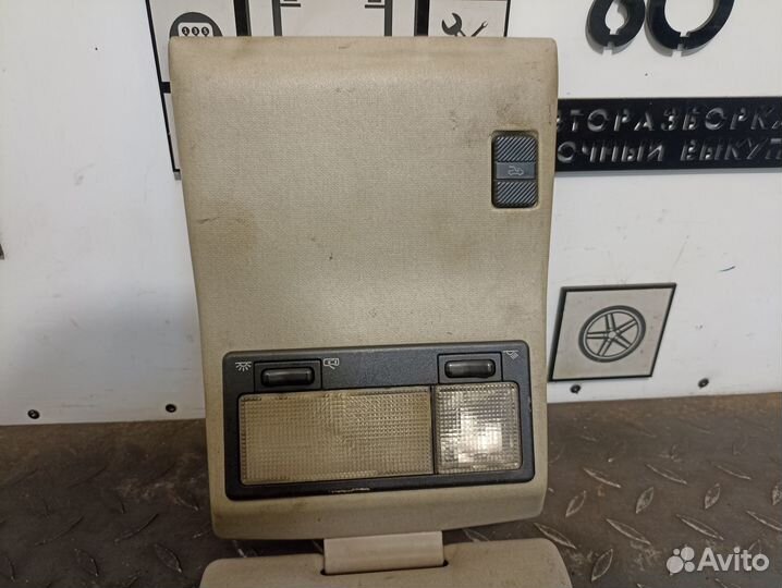 Плафон салонный Volkswagen Passat B3