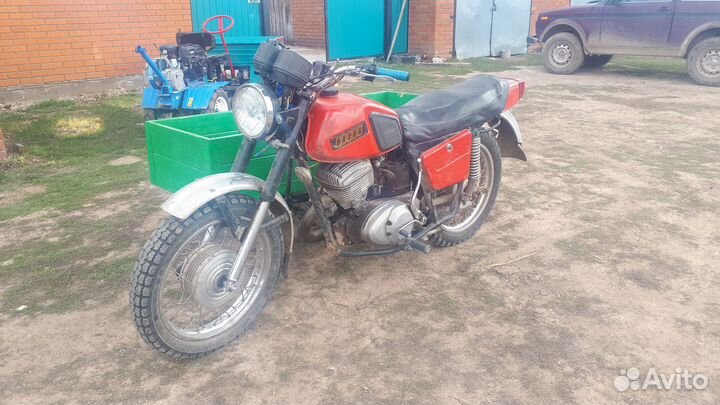 Продам запчасти на мотоциклы Минск, Иж, Урал