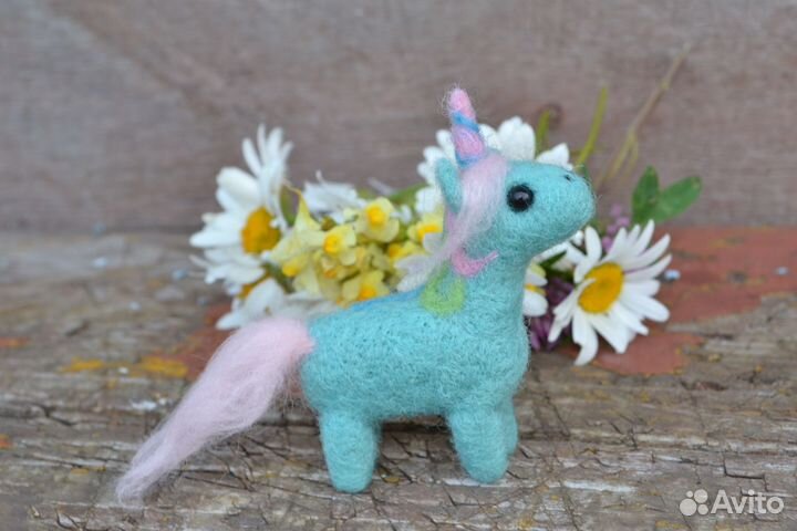 Валяный единорог