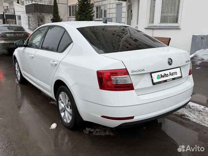 Skoda Octavia 1.6 AT, 2018, 82 994 км