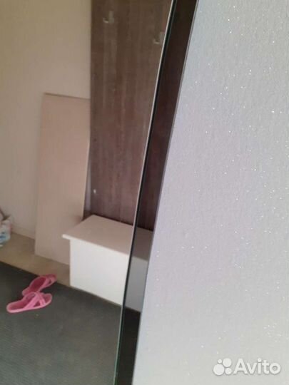 Зеркало настенное, фигурное, б/у, 145х62см