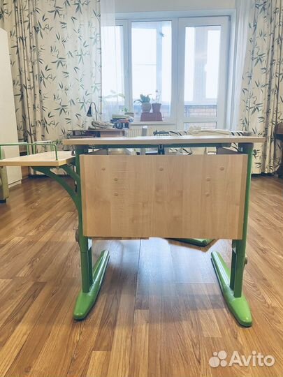 Растущая парта и стул деми б/у