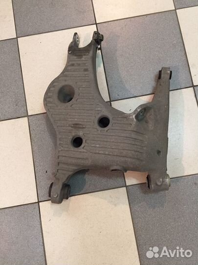 Рычаг Range Rover Vogue 4.4 td задний