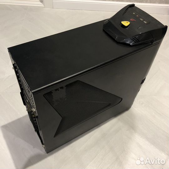Корпус для компьютера ATX