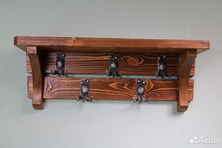 Полка из дерева